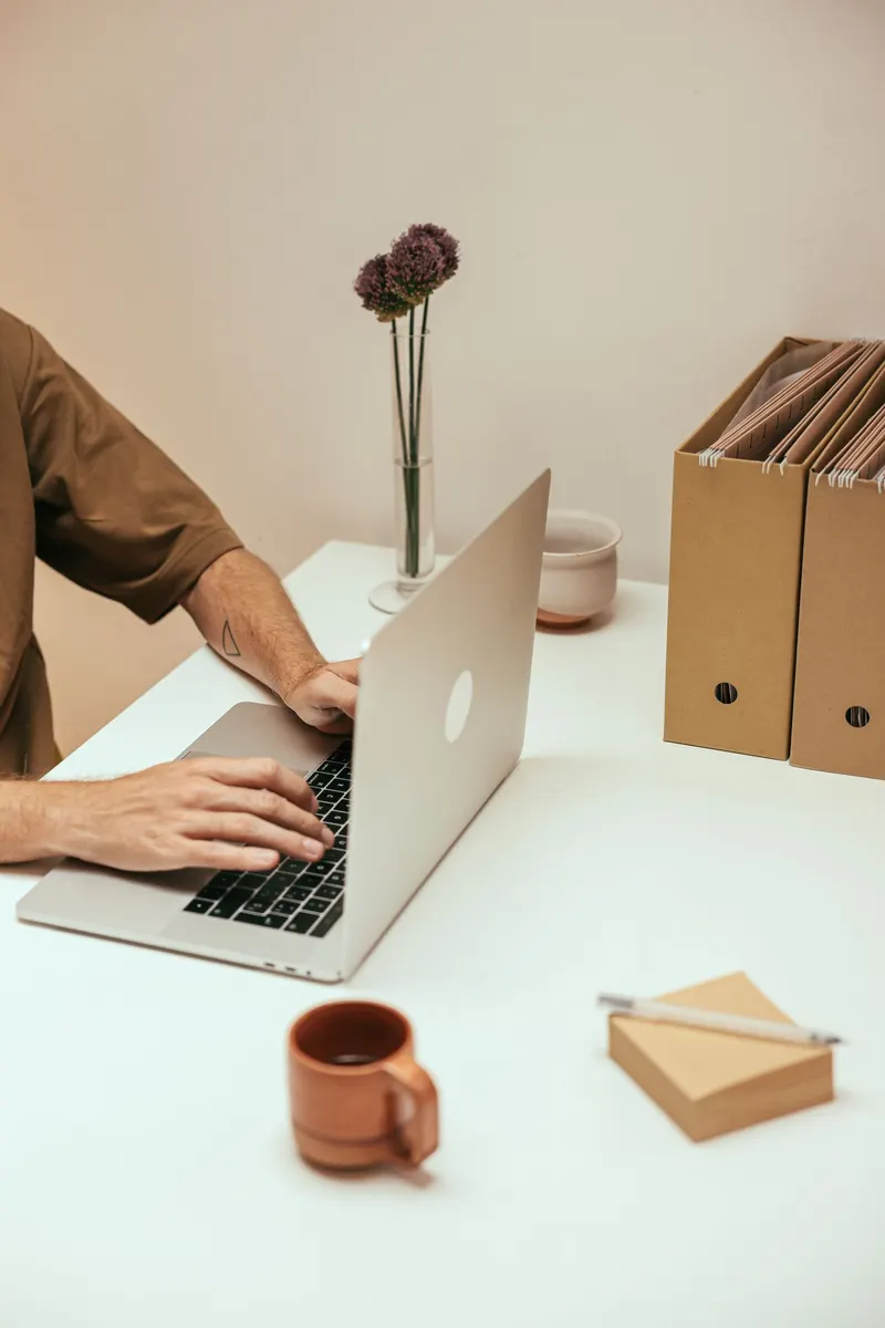 Invoicing foreign clients through a US LLC as a Paraguay tax resident