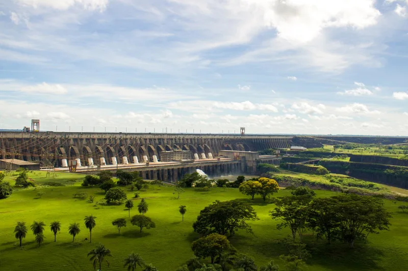 The Itaipú dam in Paraguay, a destination for Tanzanians seeking residency and mobility