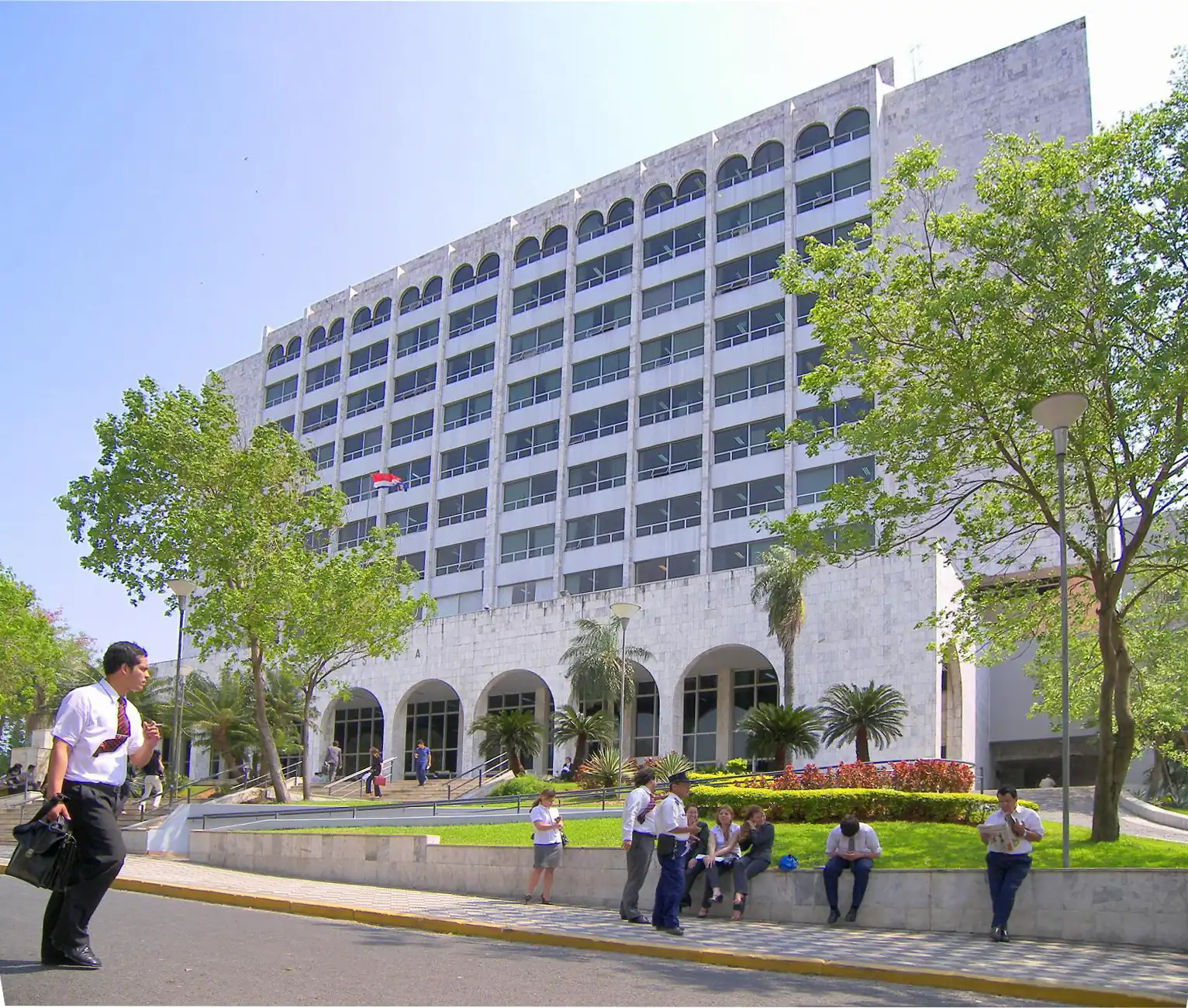 The Palacio de Justicia in Asunción, seat of the Corte Suprema de Justicia that decides Paraguay citizenship applications