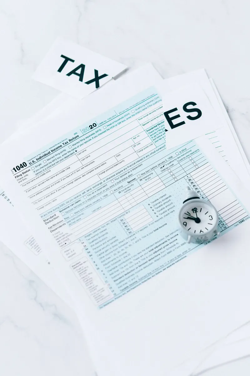 A US 1040 tax form — US citizens in Paraguay still report worldwide income
