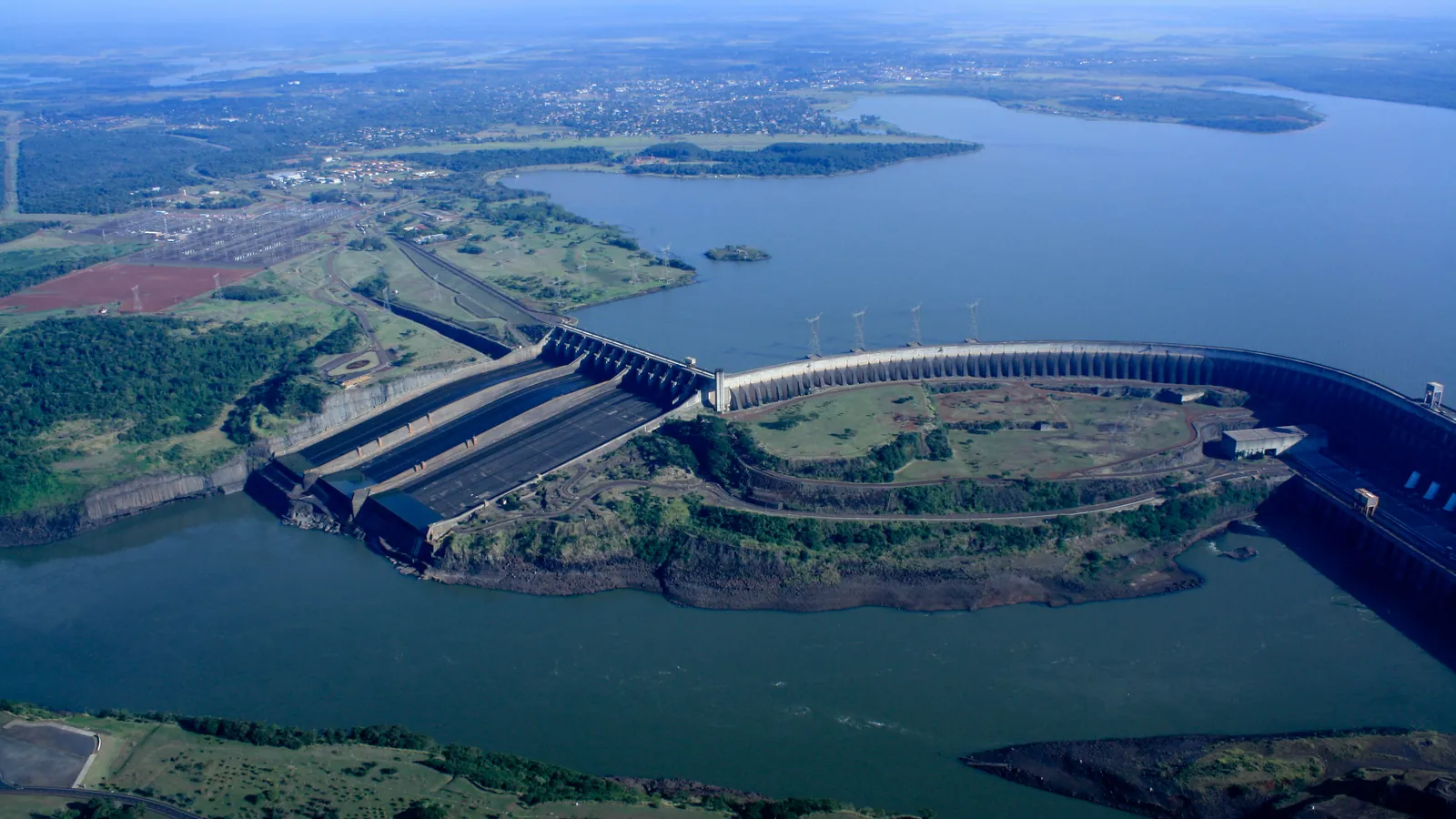 Itaipú AI Data Center Leads a Week of US-Paraguay Deals