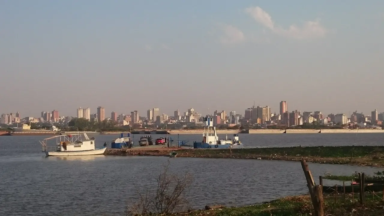 Asunción skyline symbolising Paraguay's economic dynamism and its drive to attract investment