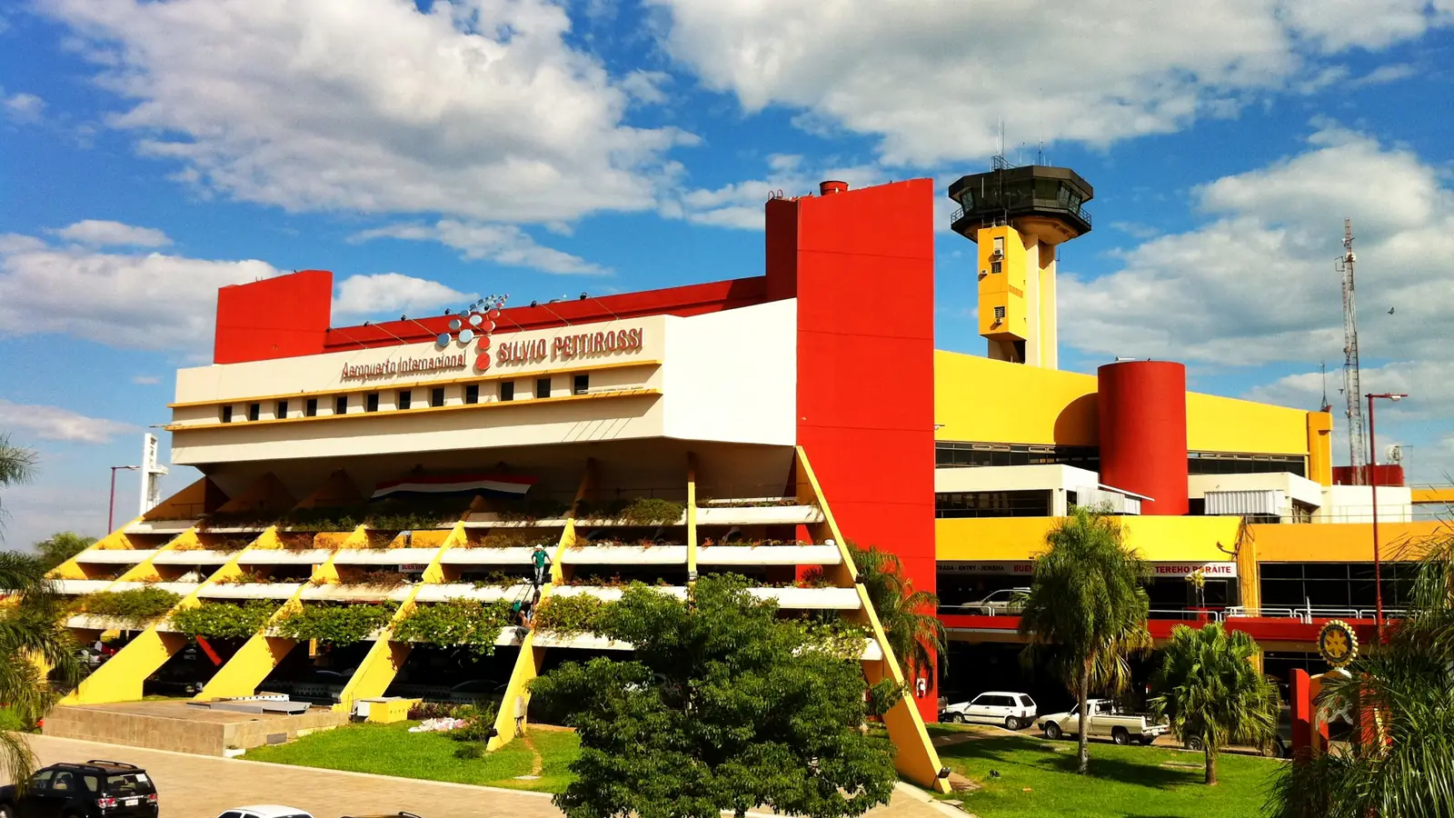 Paraguay Signs ALAS Open-Skies Pact and a Brazil Air Deal